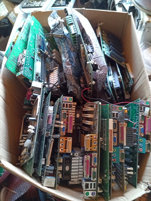 http://mr-meccano.le-vendeen.net/fichiers/informatique/Liquidation/145221.jpg